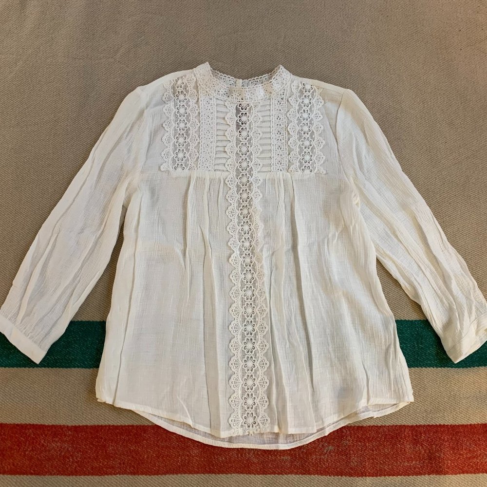 MINE White Lace High-Collar Womens Blouse